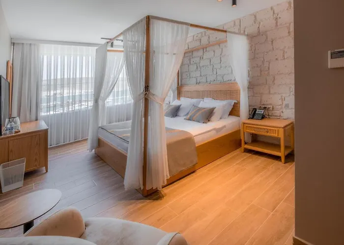 Port Vista Szálloda