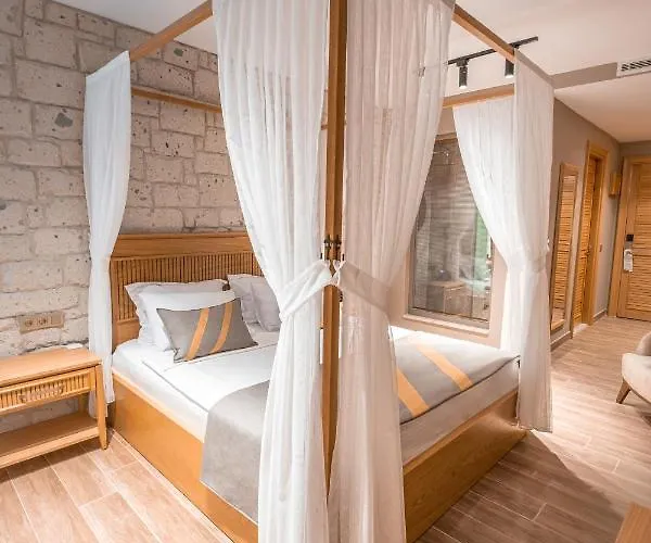 Port Vista Szálloda *